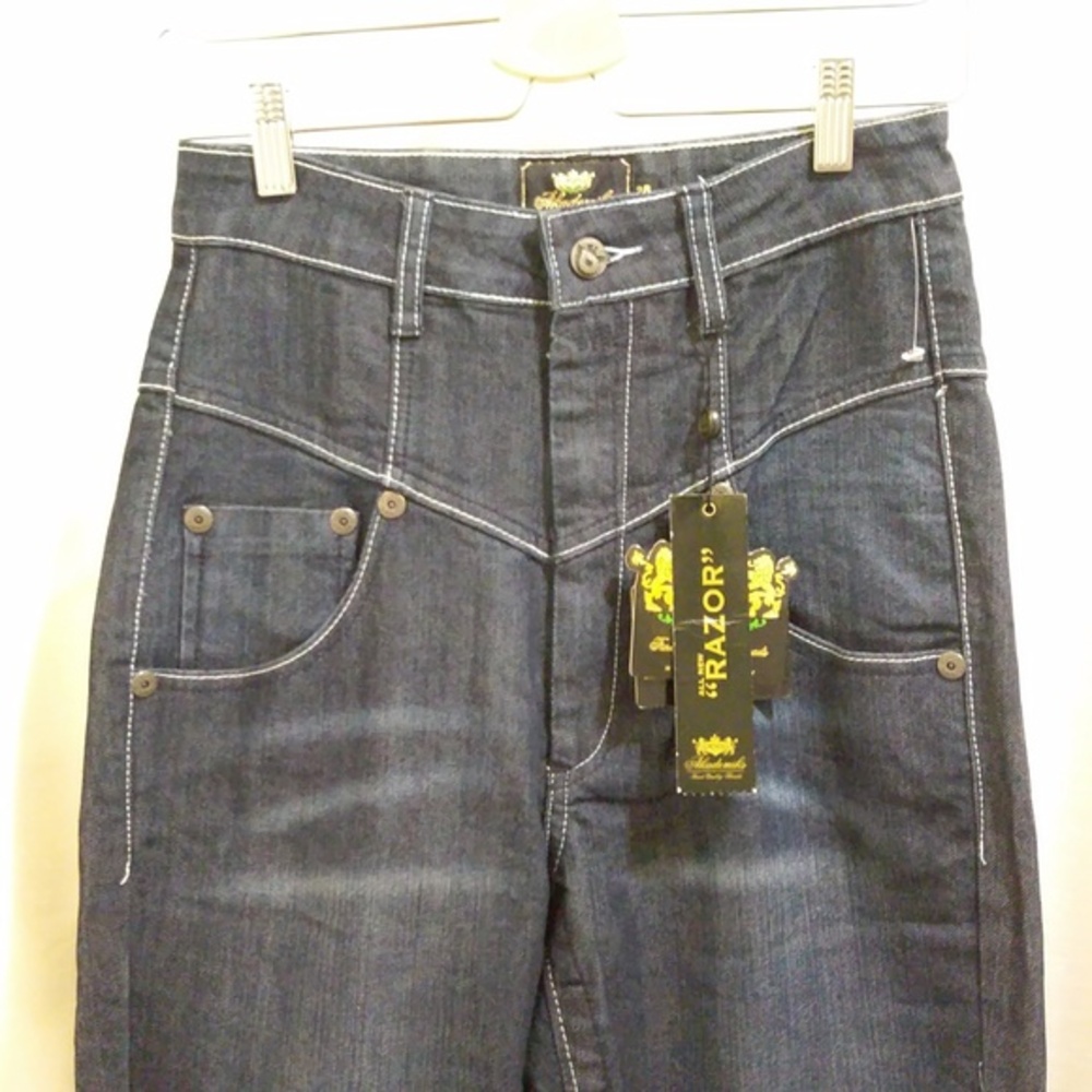 High-Waisted Razor Dark Wash Jeans - Skinny or Boot Cut - NWT - Sz 28 - Picture 3 of 9